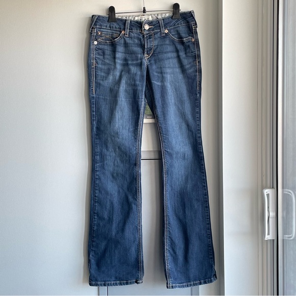 ARIAT R.E.A.L. Mid Rise Arrow Fit Jocelyn Boot Cut Jeans, Nashville - Picture 4 of 14